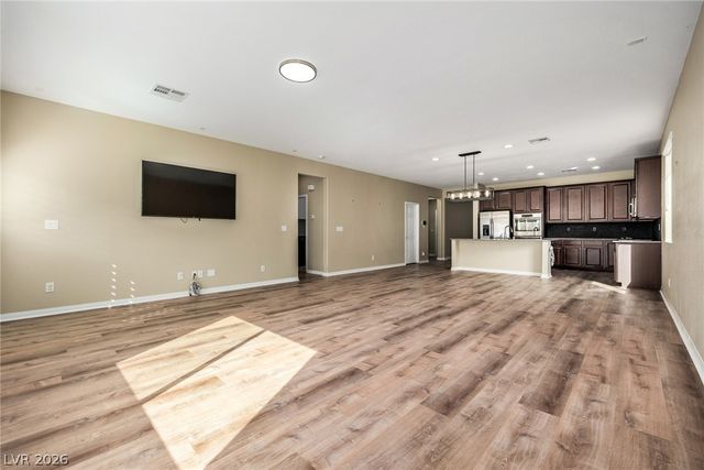 7141 Flora Lam Street, Las Vegas, NV 89166