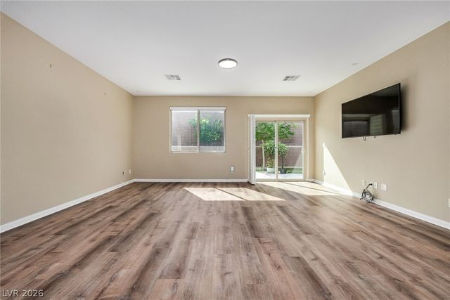 7141 Flora Lam Street, Las Vegas, NV 89166