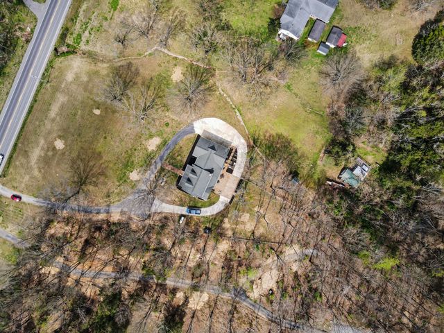 7552 Nolensville Rd, Nolensville, TN 37135