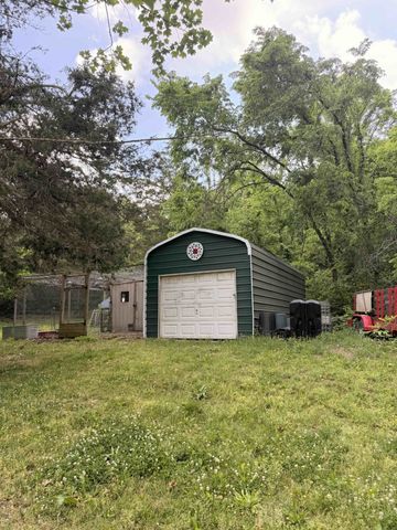 7552 Nolensville Rd, Nolensville, TN 37135