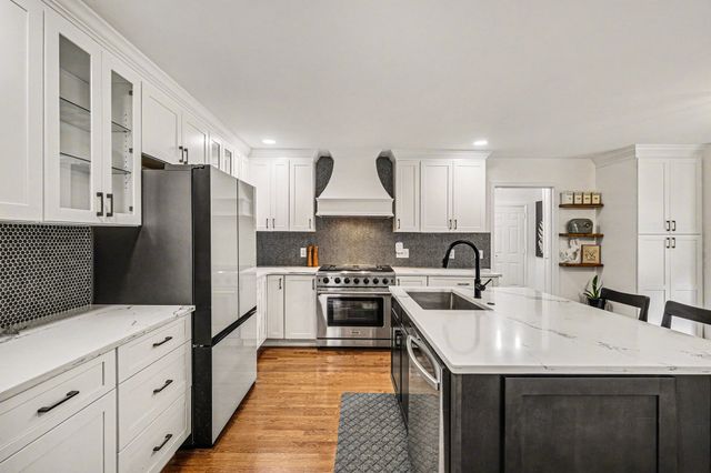 7552 Nolensville Rd, Nolensville, TN 37135