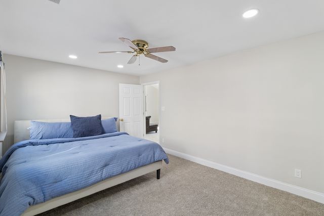 4411 S Calumet Avenue, Chicago, IL 60653