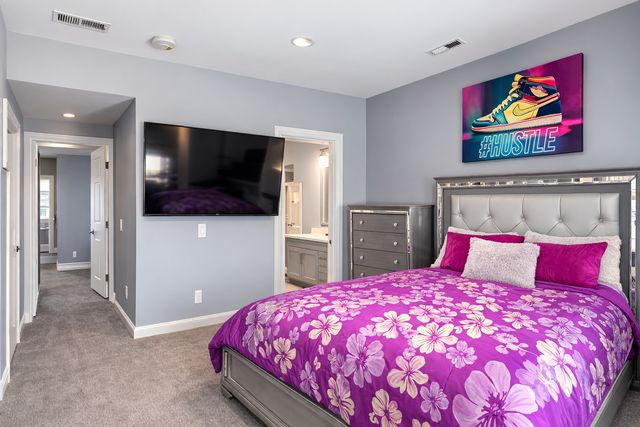 4411 S Calumet Avenue, Chicago, IL 60653