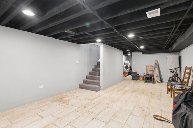 4411 S Calumet Avenue, Chicago, IL 60653