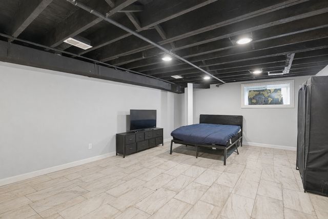 4411 S Calumet Avenue, Chicago, IL 60653