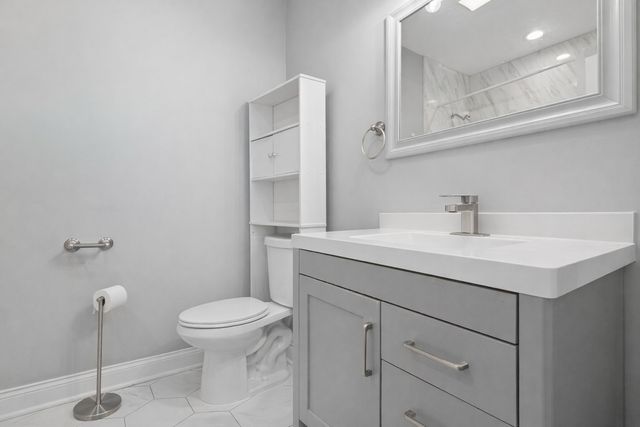 4411 S Calumet Avenue, Chicago, IL 60653