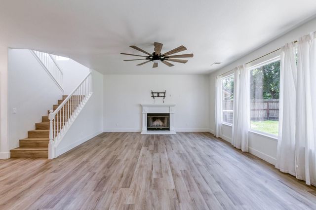 5021 W Decatur Avenue, Fresno, CA 93722