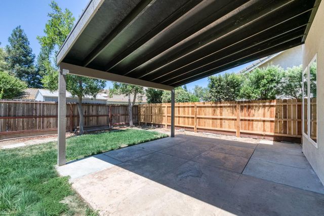 5021 W Decatur Avenue, Fresno, CA 93722
