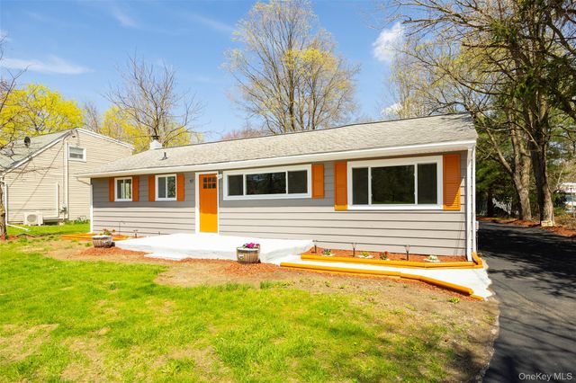 565 Old Hopewell Road, Hopewell Junction, NY 12533