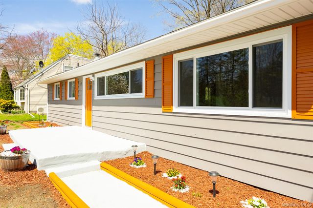 565 Old Hopewell Road, Hopewell Junction, NY 12533