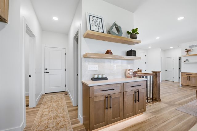 2739 E Ironstone St, Park City, KS 67219