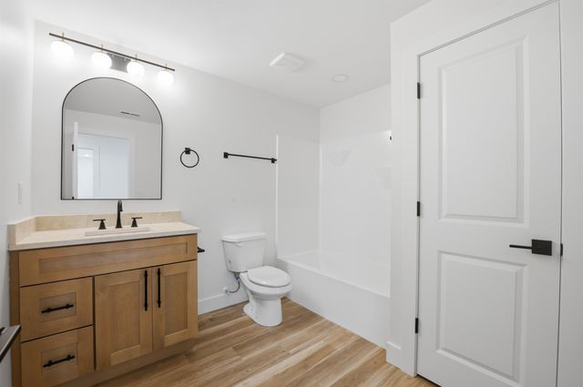 2739 E Ironstone St, Park City, KS 67219