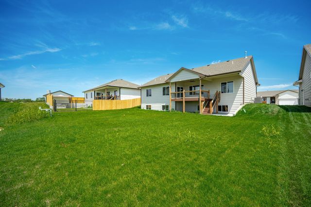 2739 E Ironstone St, Park City, KS 67219