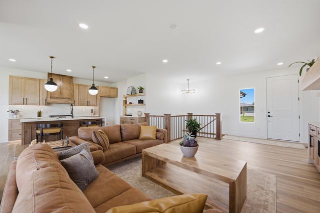 2739 E Ironstone St, Park City, KS 67219