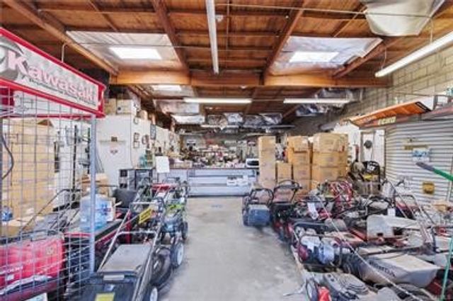 1601 California Avenue, Monrovia, CA 91016