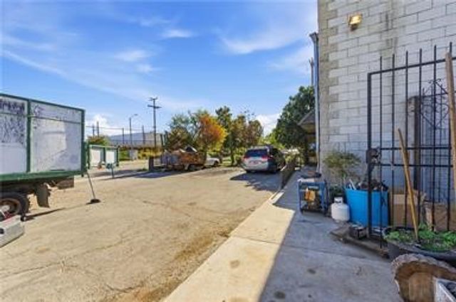 1601 California Avenue, Monrovia, CA 91016