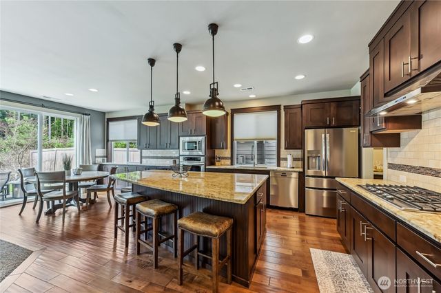 9939 242nd Way NE, Redmond, WA 98053