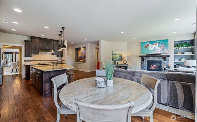 9939 242nd Way NE, Redmond, WA 98053