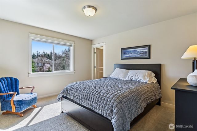 9939 242nd Way NE, Redmond, WA 98053