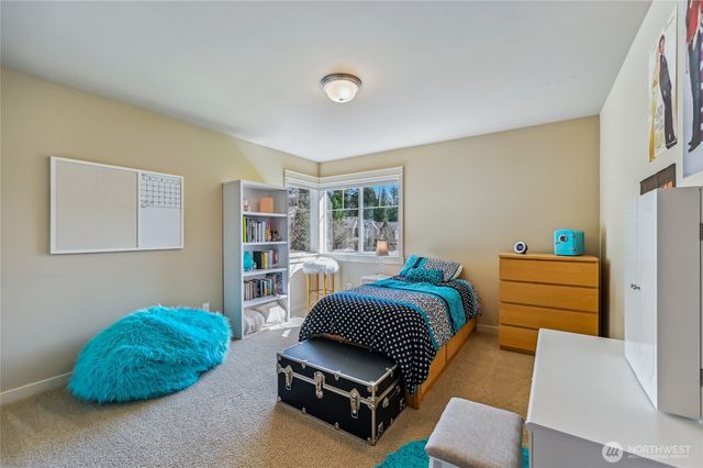9939 242nd Way NE, Redmond, WA 98053