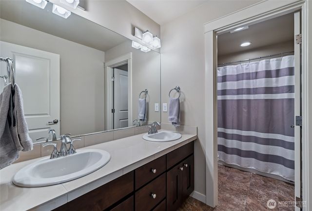 9939 242nd Way NE, Redmond, WA 98053