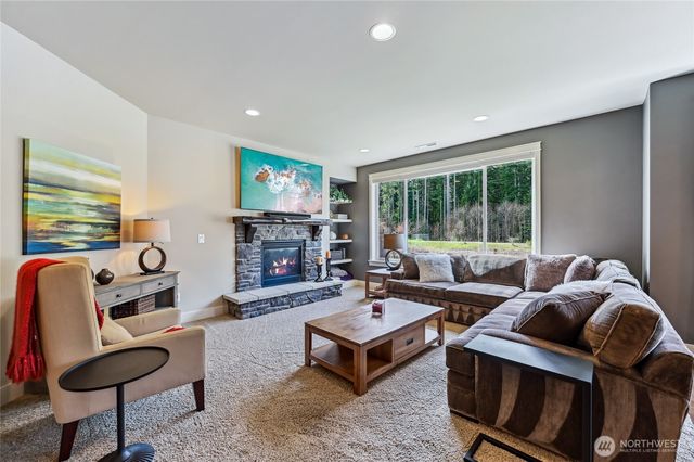 9939 242nd Way NE, Redmond, WA 98053