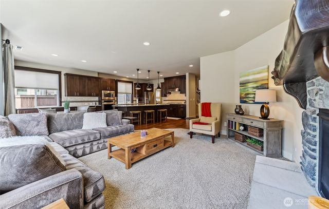 9939 242nd Way NE, Redmond, WA 98053