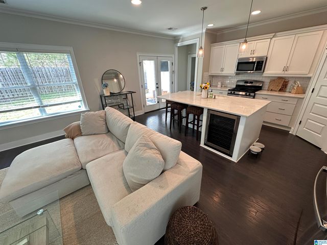 1326 CREEKSIDE GLEN, Irondale, AL 35210