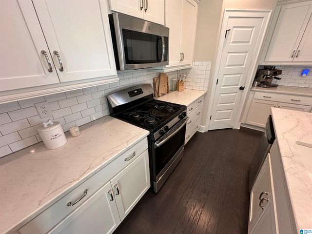 1326 CREEKSIDE GLEN, Irondale, AL 35210