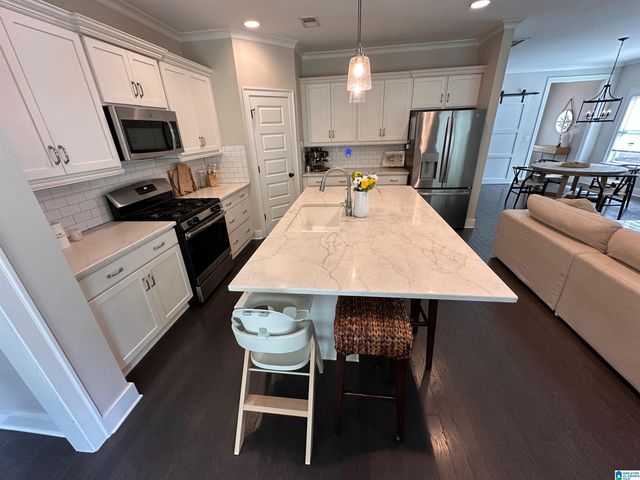 1326 CREEKSIDE GLEN, Irondale, AL 35210