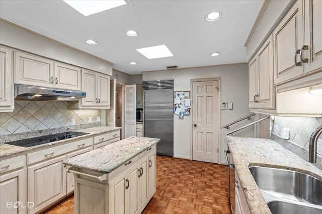 735 Villa Trabue Street, Shreveport, LA 71106