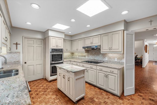 735 Villa Trabue Street, Shreveport, LA 71106