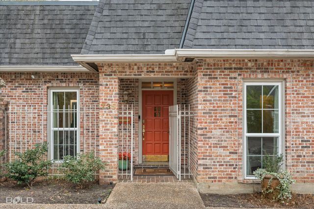 735 Villa Trabue Street, Shreveport, LA 71106