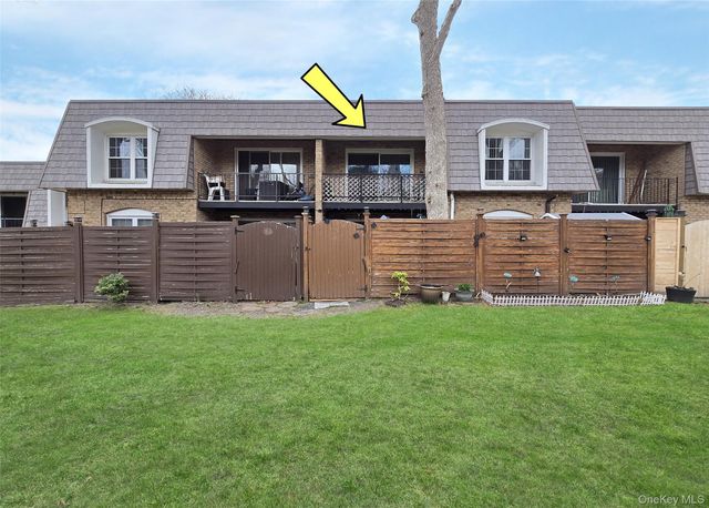 655 Middle Country Road 2-2E2, Coram, NY 11727