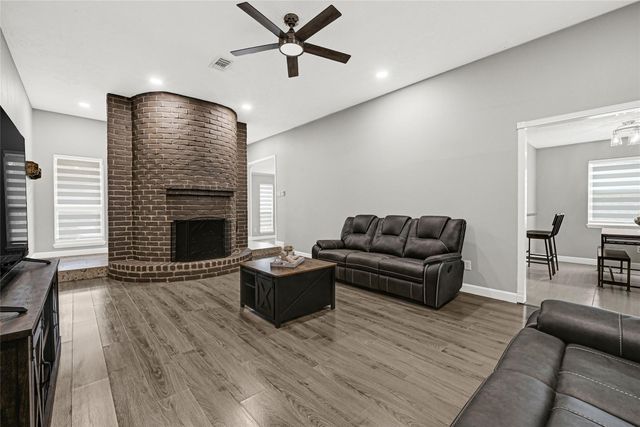 2407 Rambling Brook Drive, Spring, TX 77373