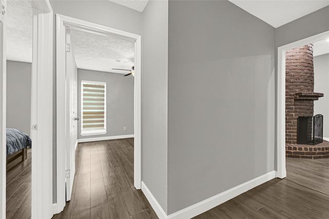 2407 Rambling Brook Drive, Spring, TX 77373