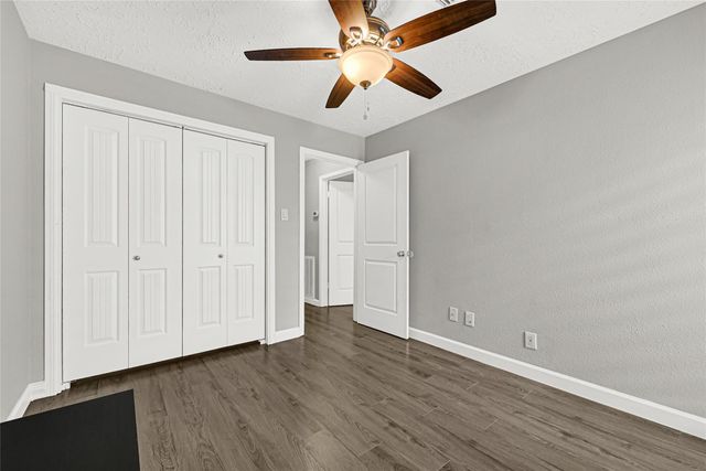 2407 Rambling Brook Drive, Spring, TX 77373