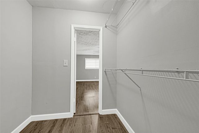 2407 Rambling Brook Drive, Spring, TX 77373