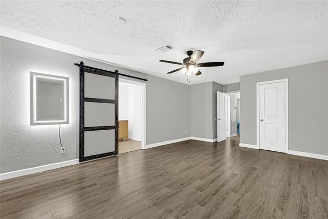 2407 Rambling Brook Drive, Spring, TX 77373