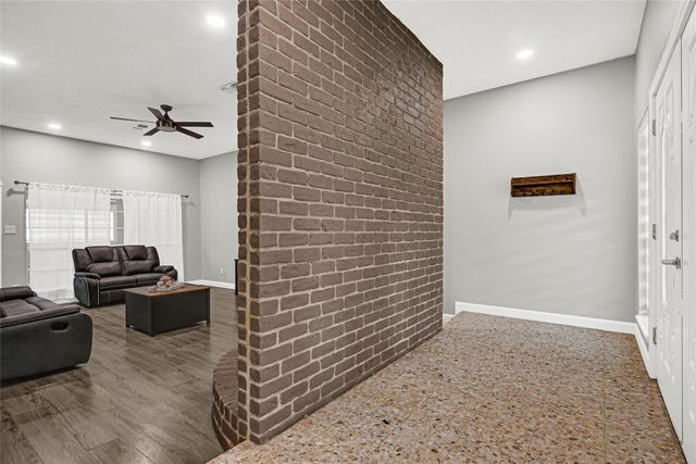 2407 Rambling Brook Drive, Spring, TX 77373