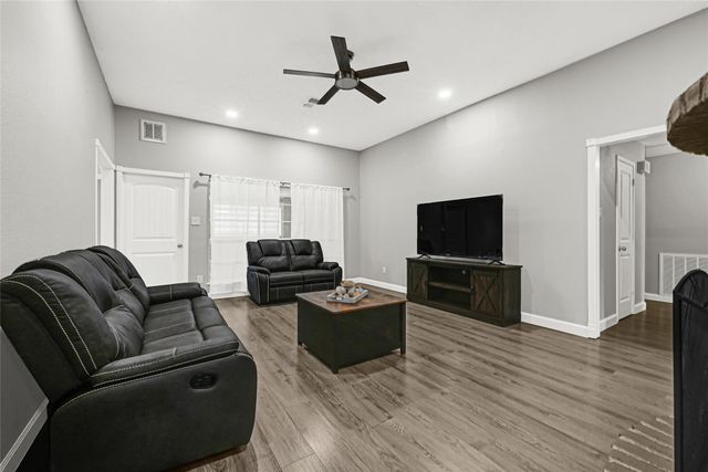 2407 Rambling Brook Drive, Spring, TX 77373