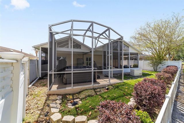 2861 LEICESTER TERRACE, The Villages, FL 32162