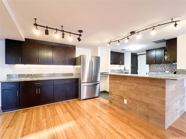 700 Richards Street 1005, Honolulu, HI 96813