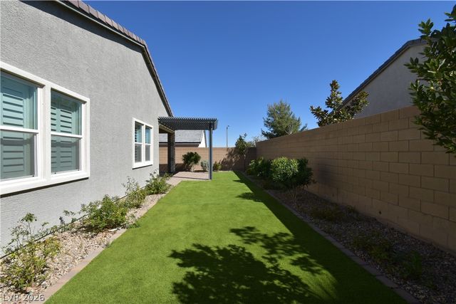 10149 Copper Meadow Avenue, Las Vegas, NV 89166