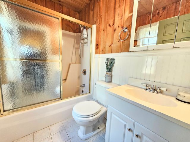 44 Howes Loop, Wilmington, VT 05363