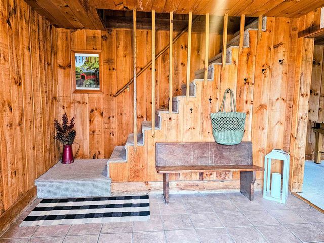 44 Howes Loop, Wilmington, VT 05363
