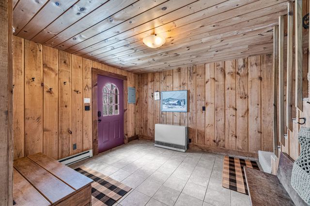 44 Howes Loop, Wilmington, VT 05363