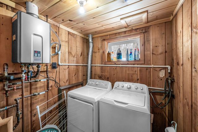 44 Howes Loop, Wilmington, VT 05363