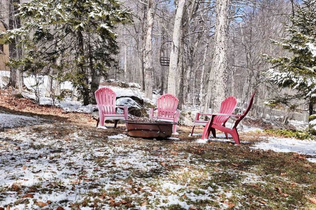 44 Howes Loop, Wilmington, VT 05363