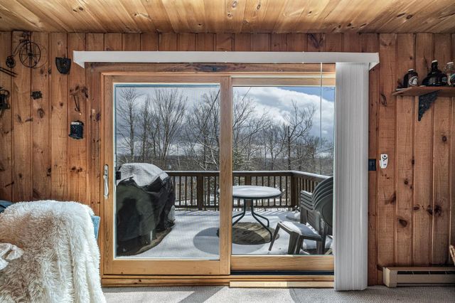 44 Howes Loop, Wilmington, VT 05363